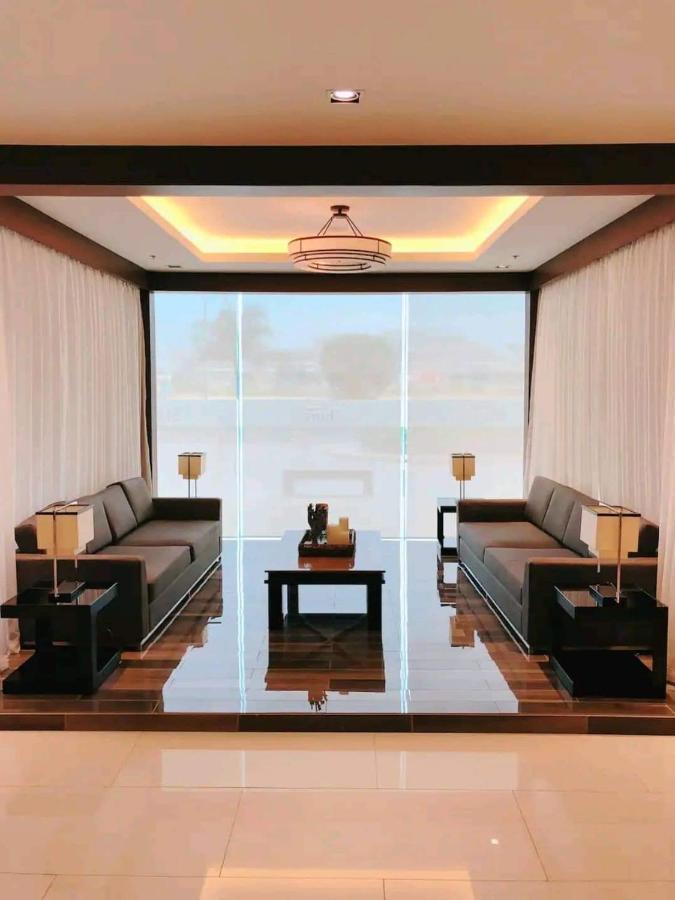 Sabina'S One Bedroom Condo At Shore Tower C Manila Esterno foto