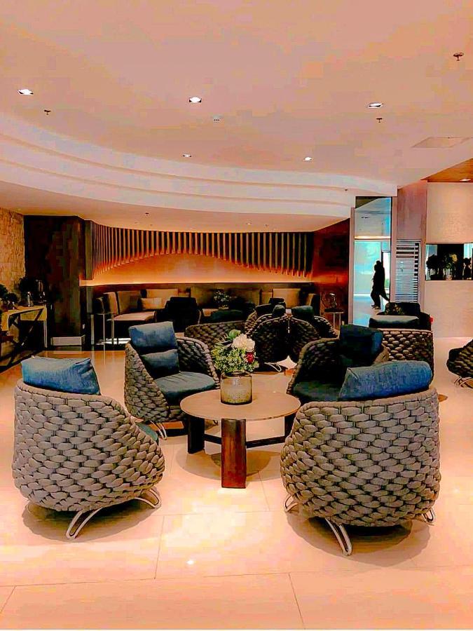 Sabina'S One Bedroom Condo At Shore Tower C Manila Esterno foto