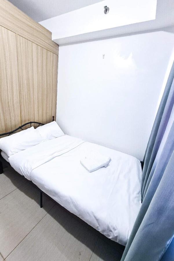 Sabina'S One Bedroom Condo At Shore Tower C Manila Esterno foto